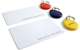 ตัวอย่างคีย์การ์ดและพวงกุญแจสำหรับบริการส่งบัตร